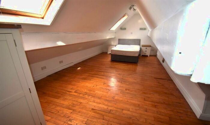 2 Bedroom House To Rent In West Street, Crewe, CW1