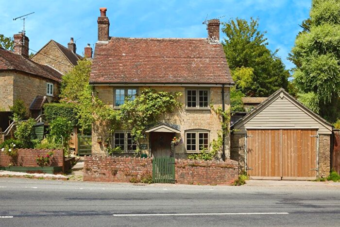 3 Bedroom Detached House For Sale In , West Stour, Gillingham, SP8