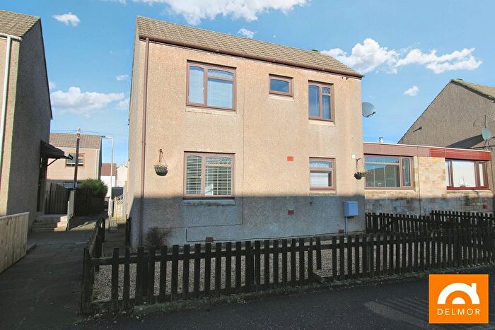 3 Bedroom Semi-Detached House For Sale In West Park Avenue, Leslie, KY6