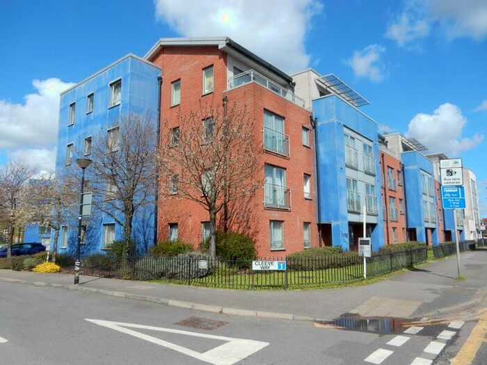 2 Bedroom Flat To Rent In Cleeve Way, Sutton, SM1