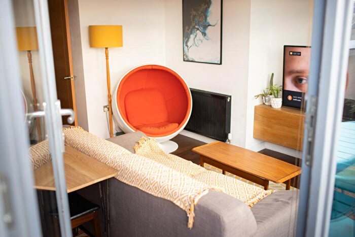 1 Bedroom Flat To Rent In L – Salamander Place, Edinburgh, EH6