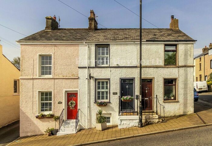 2 Bedroom House For Sale In Skelgate, Dalton In Furness, LA15