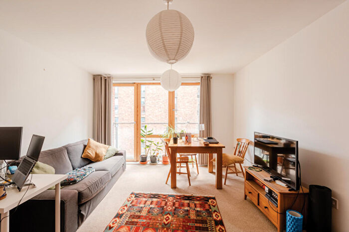 2 Bedroom Flat For Sale In Sweetman Place, Old Market, Bristol, BS2
