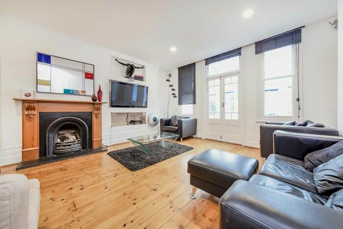 3 Bedroom Flat To Rent In Creffield Road, London, W5
