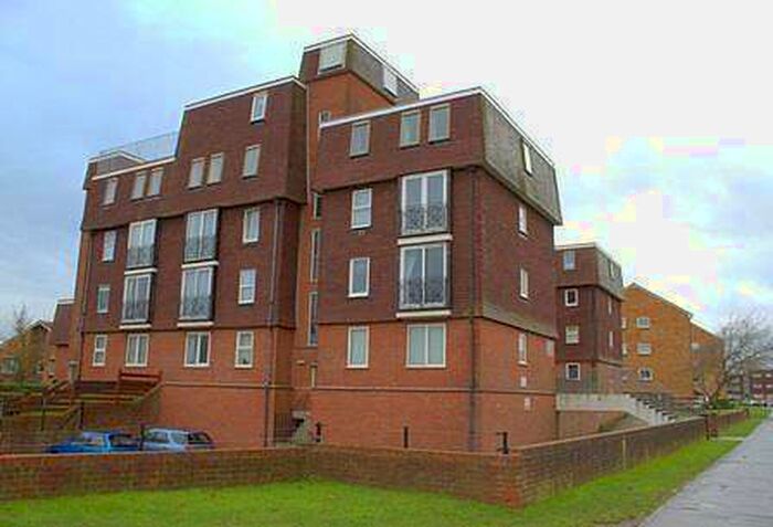 1 Bedroom Apartment To Rent In Balcombe Court, Balcombe Road, BN10