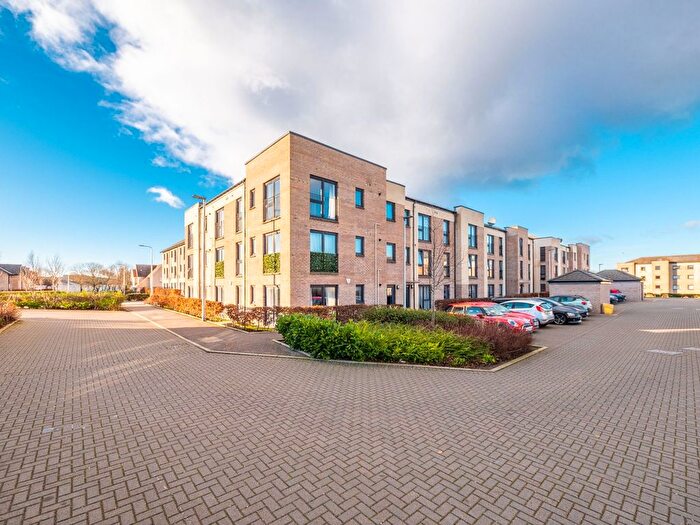 2 Bedroom Flat For Sale In / Daybell Loan, South Queensferry, EH30