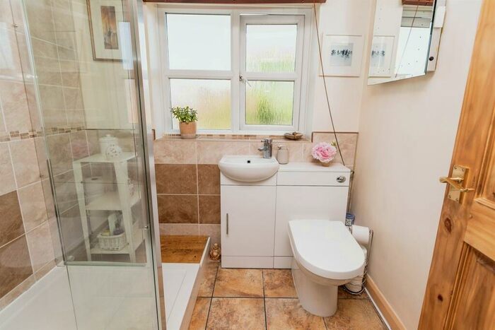 4 Bedroom Detached House For Sale In Vicar Lane, Eastrington, Goole, DN14
