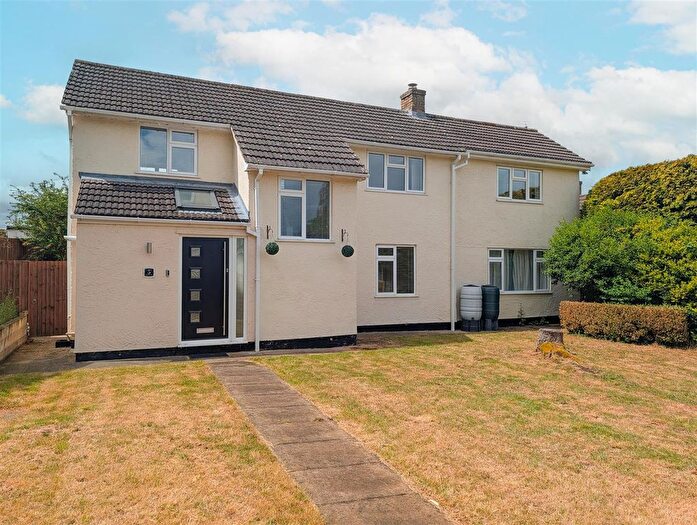 4 Bedroom Detached House For Sale In Paddocks Drive, Newmarket, CB8