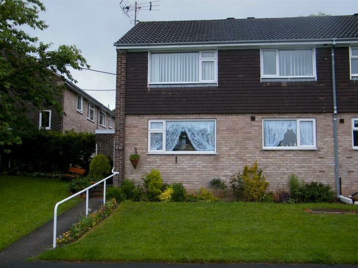 1 Bedroom Apartment To Rent In St Lukes Close, Harrogate, HG1