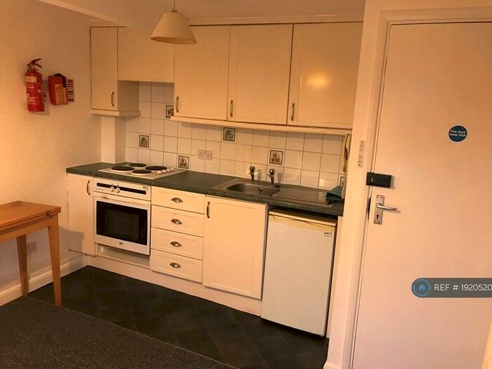 Studio To Rent In Moira Street, Loughborough, LE11