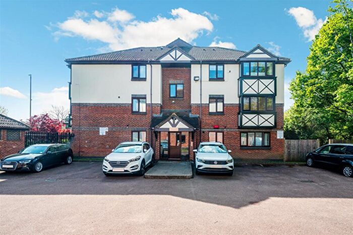 2 Bedroom Flat To Rent In Fairfield Close, Mitcham, CR4