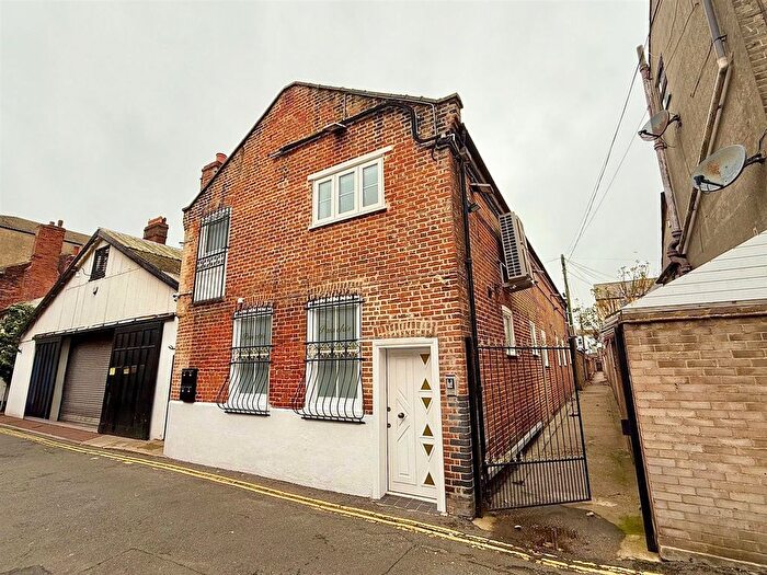 1 Bedroom Flat To Rent In Wellington Road, Great Yarmouth, NR30