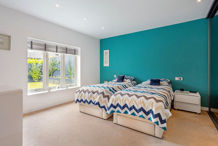 4 Bedroom Detached House For Sale In Blunsdon, Wiltshire, SN26