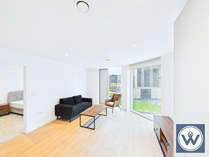 1 Bedroom Flat For Sale In Victoria Riverside, Manchester, M4