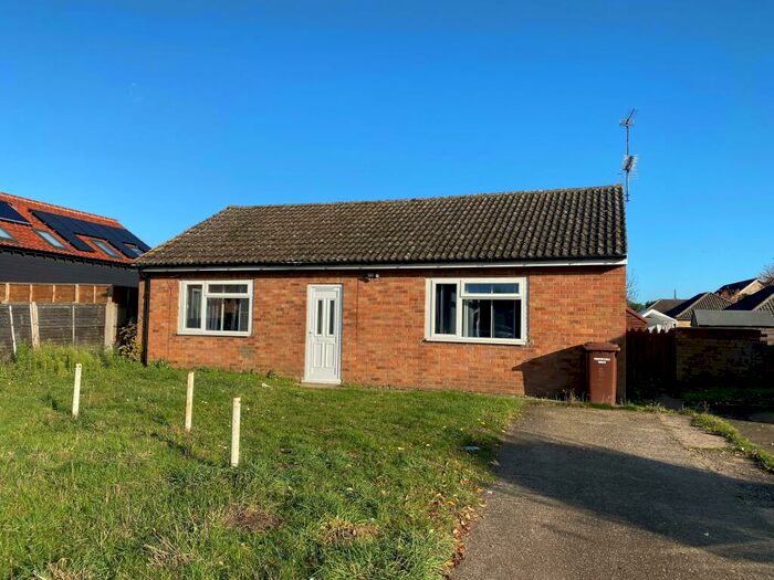 2 Bedroom Bungalow To Rent In Morley Close, Beck Row, Bury St. Edmunds, IP28