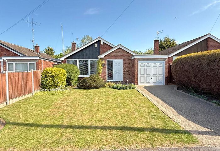 2 Bedroom Detached Bungalow For Sale In Fleming Avenue, Bottesford, NG13