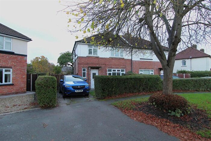 3 Bedroom Semi Detached House For Sale In Thompson Avenue, Ormskirk, L39