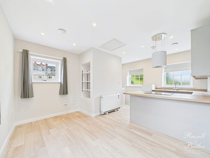 1 Bedroom End Terrace House To Rent In Fleece Yard, Buckingham, MK18