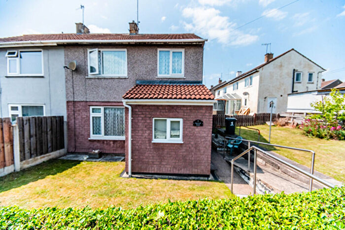 3 Bedroom Semi-Detached House For Sale In Ryecroft Road, Rawmarsh, S62