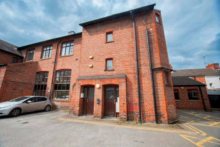 1 Bedroom Flat To Rent In St Augustines Hall, HU5