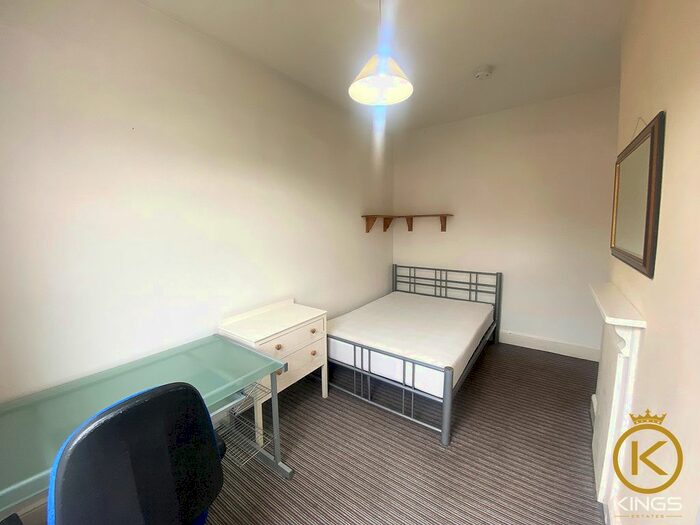 5 Bedroom Terraced House To Rent In Sheffield Road, Portsmouth, PO1