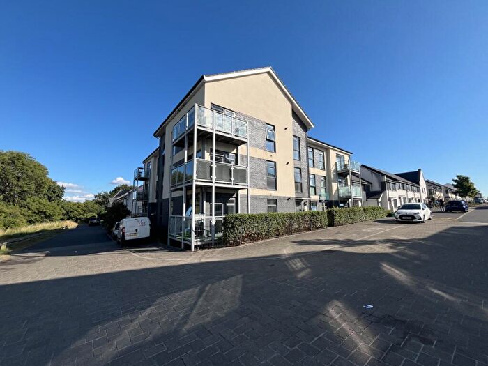 2 Bedroom Apartment For Sale In Wood Street, Patchway, Bristol, Gloucestershire, BS34