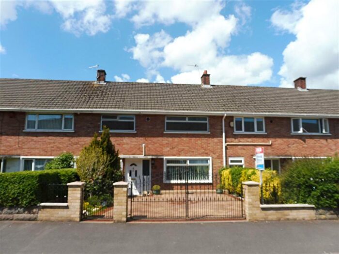 3 Bedroom House To Rent In Washford Avenue, Llanrumney, Cardiff, CF3