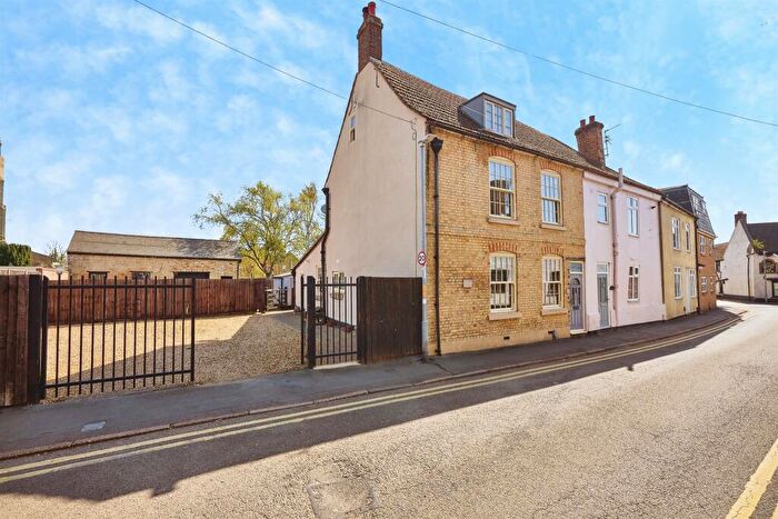4 Bedroom Semi-Detached House For Sale In St. Marys Street, Whittlesey, Peterborough, PE7