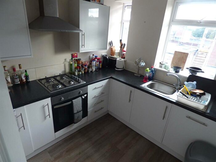 2 Bedroom Flat To Rent In Wilbraham Road, Chorlton, Manchester, M21