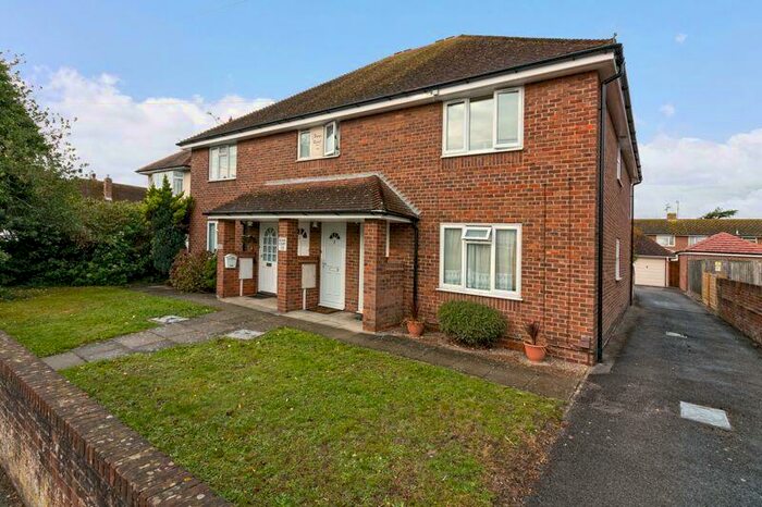 2 Bedroom Flat To Rent In Stone Lane, Worthing, BN13