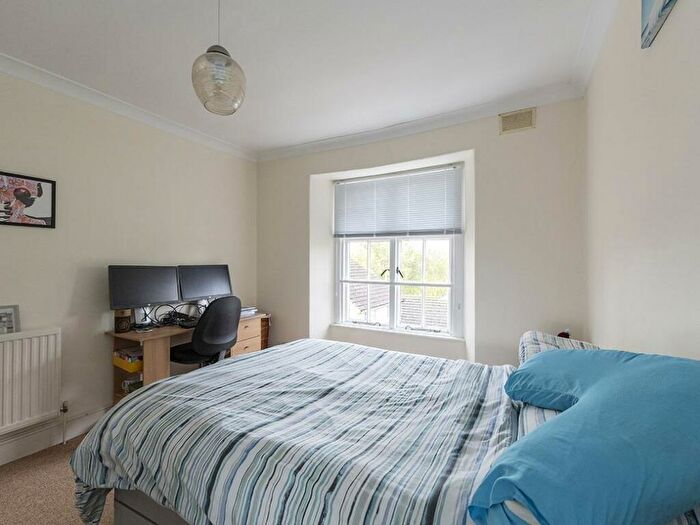 1 Bedroom Flat For Sale In Saffron Court, The Avenue, Sherborne, Dorset, DT9