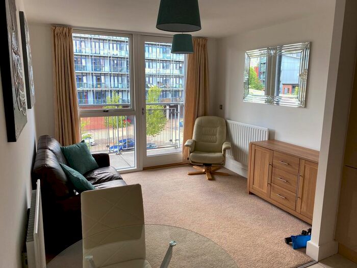1 Bedroom Flat To Rent In Longleat Avenue, Edgbaston, Birmingham, B15