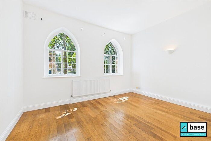 1 Bedroom Flat To Rent In St. Matthew's Row, London, E2