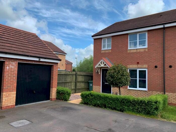 3 Bedroom Semi-Detached House For Sale In The Horseshoes, Newport, TF10