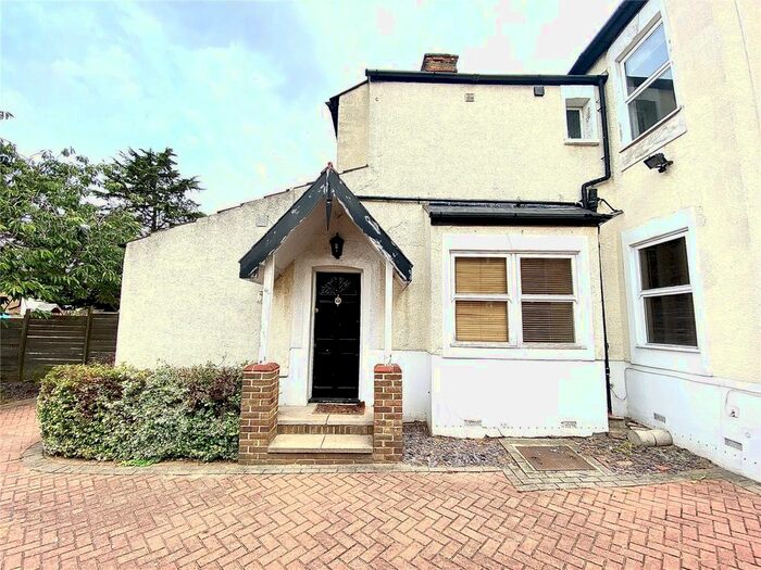 2 Bedroom Maisonette To Rent In Abbey Road, Bexleyheath, Kent, DA7