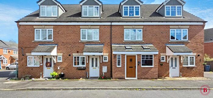 3 Bedroom Town House For Sale In Thompson Avenue, Tamworth, B77