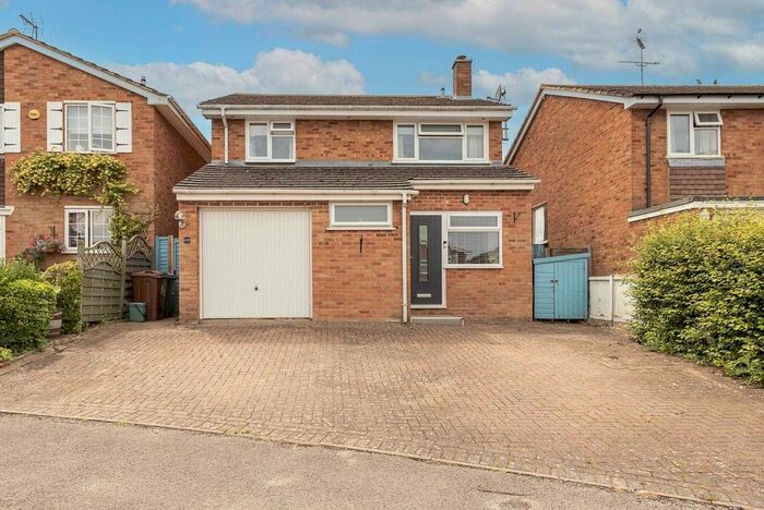 4 Bedroom Detached House For Sale In Goose Acre, Cheddington, LU7