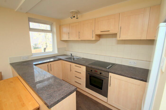 1 Bedroom Apartment To Rent In Mayfield Road, Sanderstead, CR2