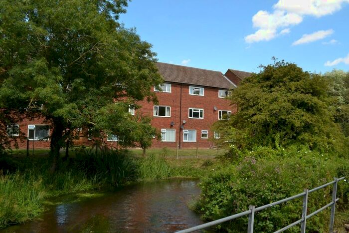 Studio To Rent In Icknield Close, Ickleford, Hitchin, SG5