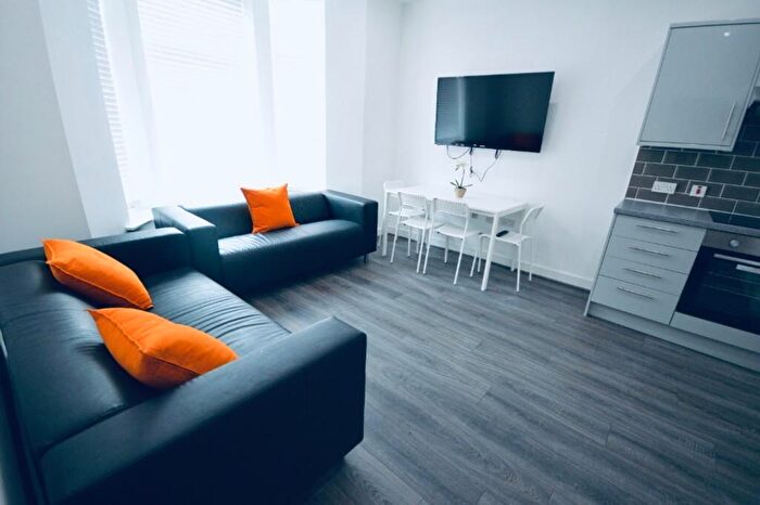 8 Bedroom House To Rent In Egerton Road, Liverpool, L15