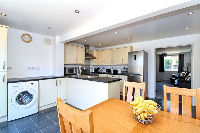 3 Bedroom Terraced House For Sale In Parishes Mead, Stevenage, SG2
