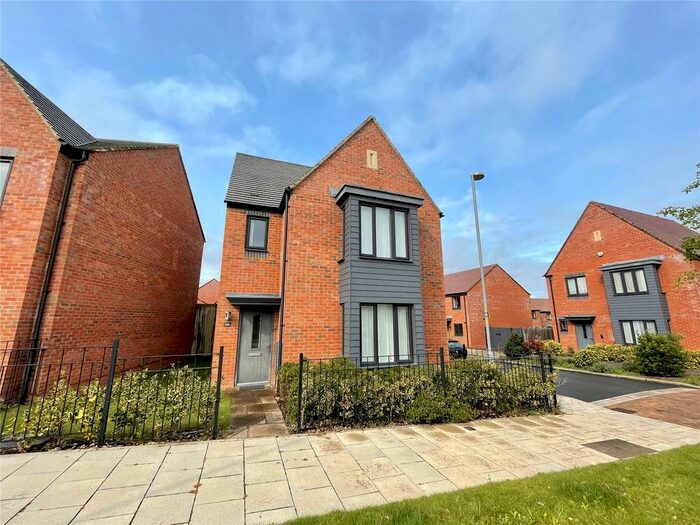 4 Bedroom Detached House To Rent In Birchfield Way, Telford, Shropshire, TF3