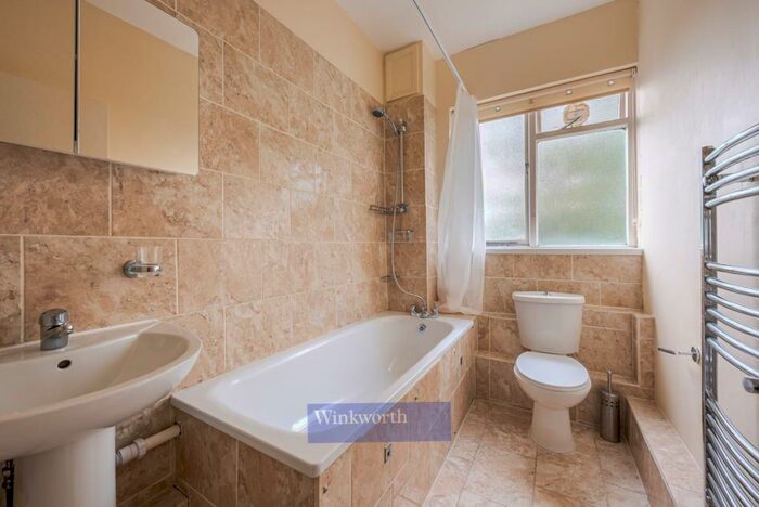 1 Bedroom Flat To Rent In Penford Street, SE5