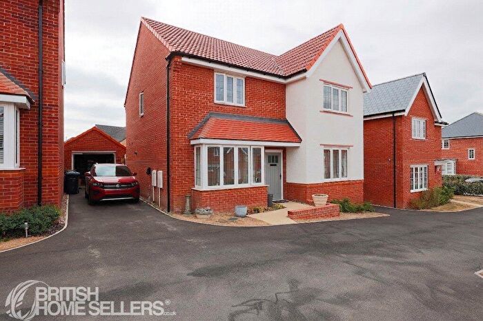 4 Bedroom Detached House For Sale In Deer Walk, Onehouse, Stowmarket, Suffolk, IP14