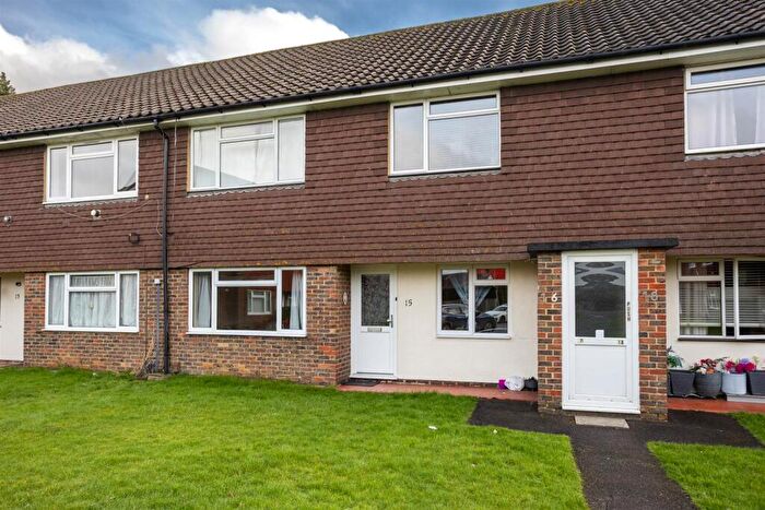 2 Bedroom Flat For Sale In Northgate, RH10