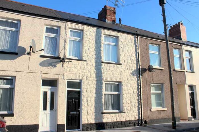 3 Bedroom Terraced House To Rent In Compton Street Grangetown, Cardiff, CF11