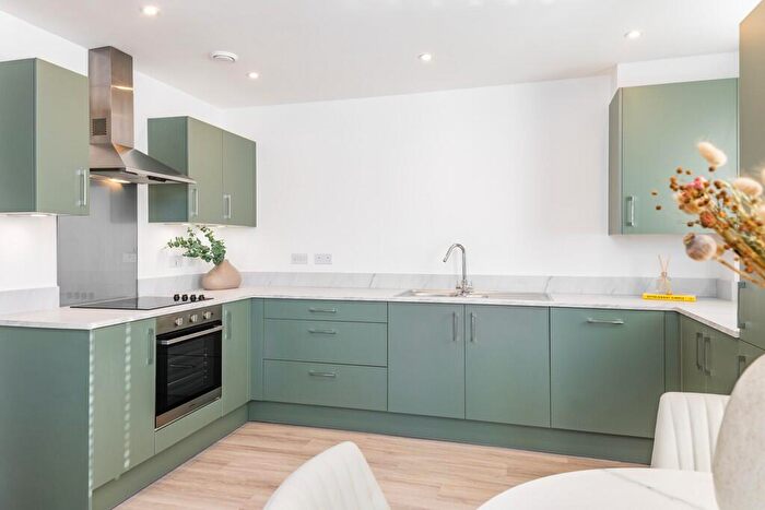 1 Bedroom Apartment For Sale In Goshawk Road, Off Old Shoreham Road, Lancing, BN15