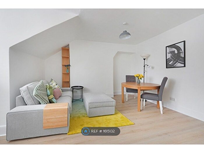 1 Bedroom Flat To Rent In High Road, London, N2