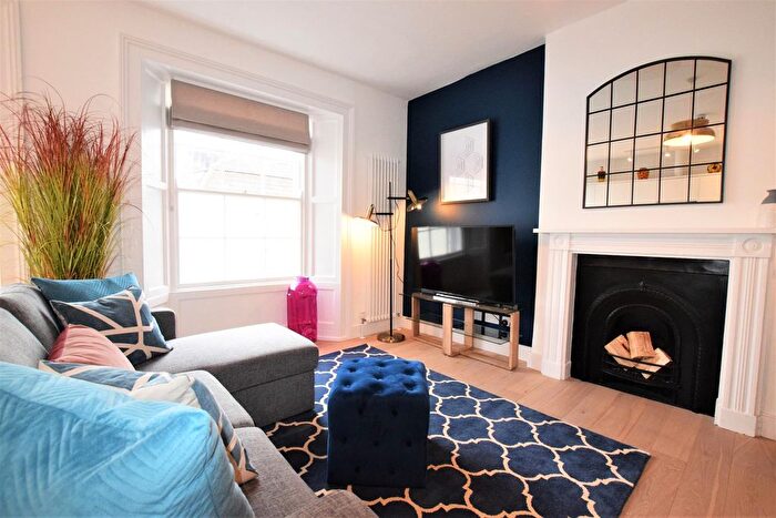 2 Bedroom Flat To Rent In Clifton, BS8