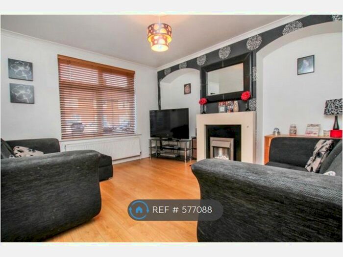 2 Bedroom Terraced House To Rent In Rogers Road, Dagenham, RM10